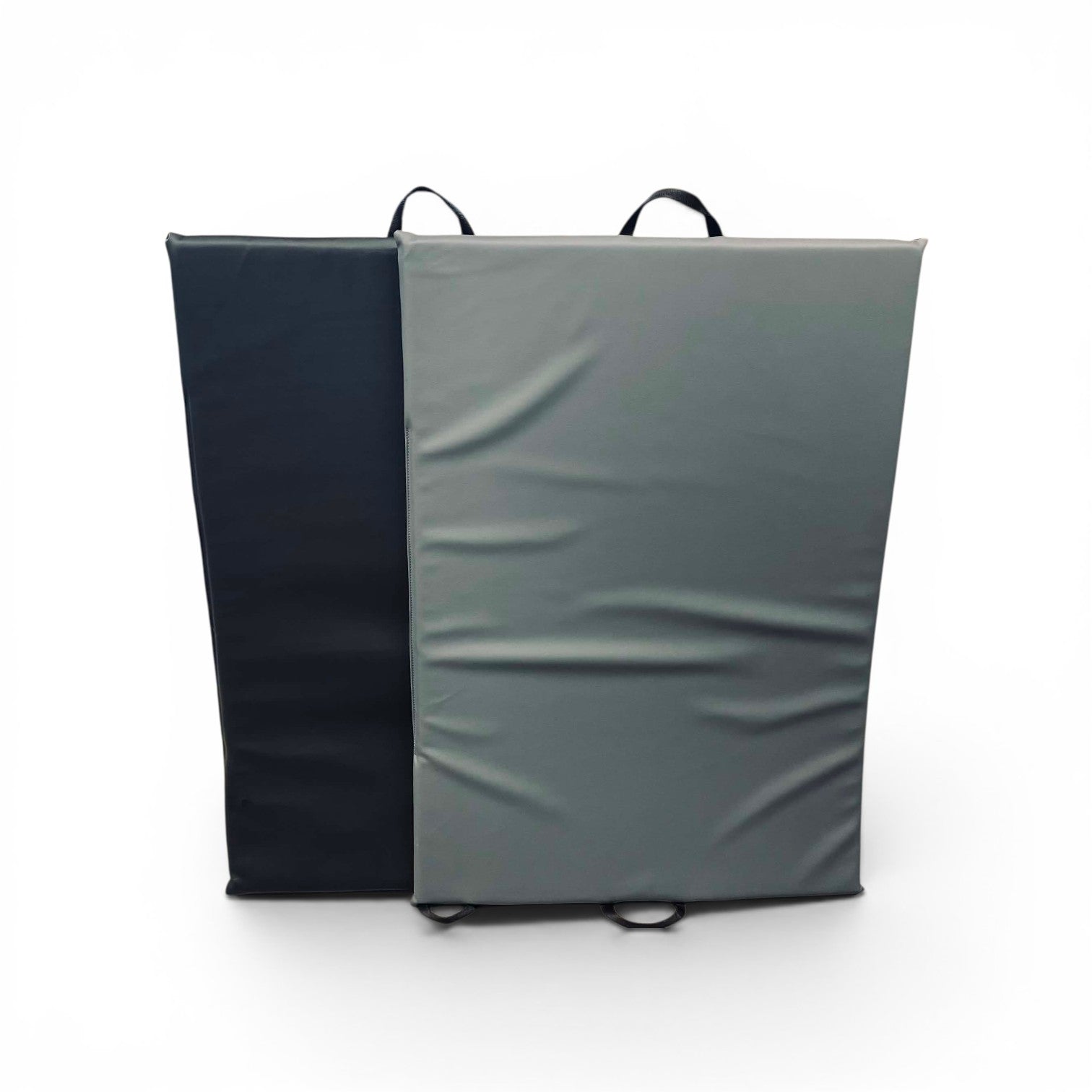 Dyna i konstläder 68 x 98 x 3cm